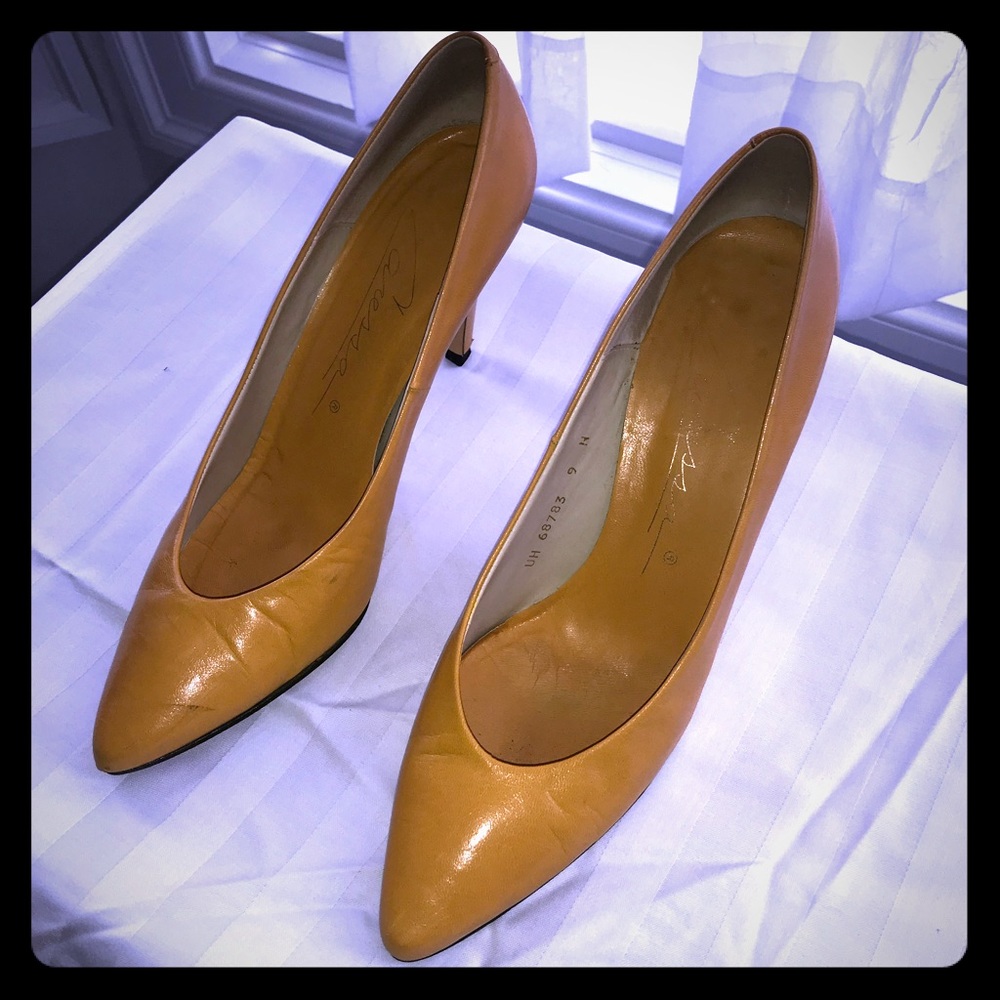 High-Heel Shoes 9N